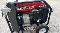 Honda EB5000i 5000 Watt Portable Quiet Inverter Gas Power Generator Low Hr