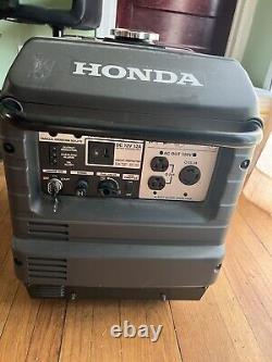 Honda EU3000is Gas Powered Portable inverter Generator