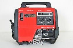 Honda EX1000 Gas Powered Generator 1000 Watts 120V With Dust Cover Mint Condition